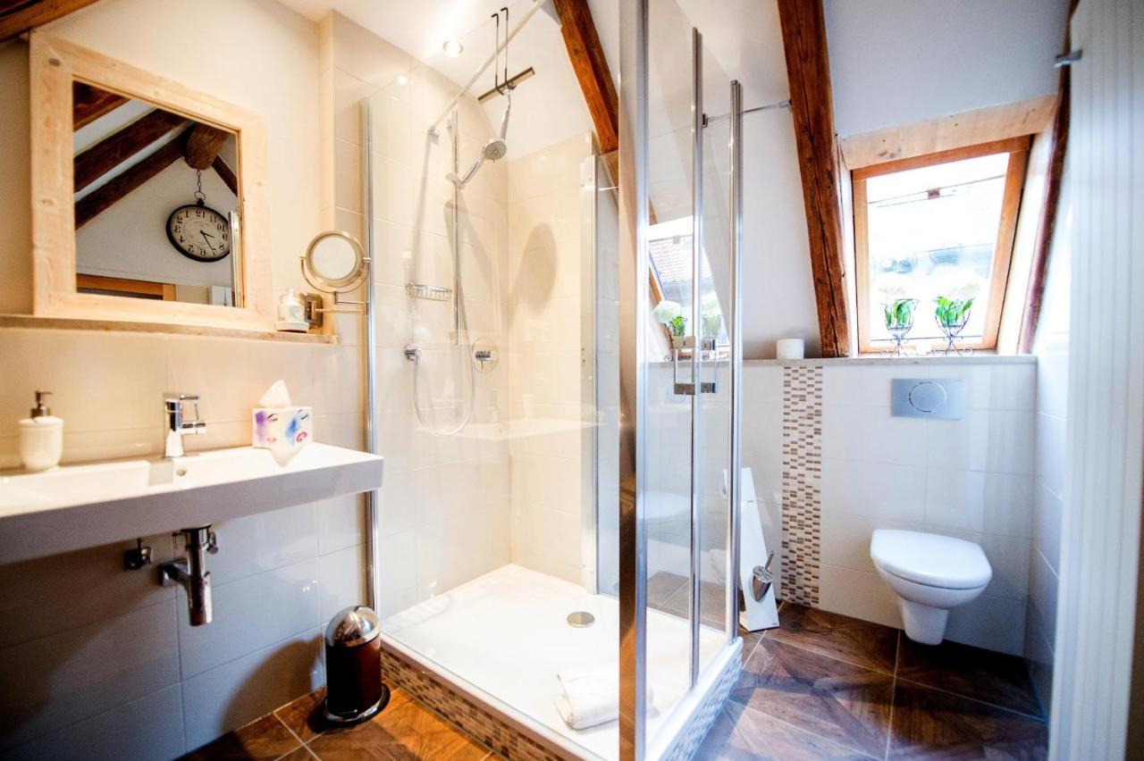 Goldgemaeuer Appartements Ochsenfurt Szoba fotó
