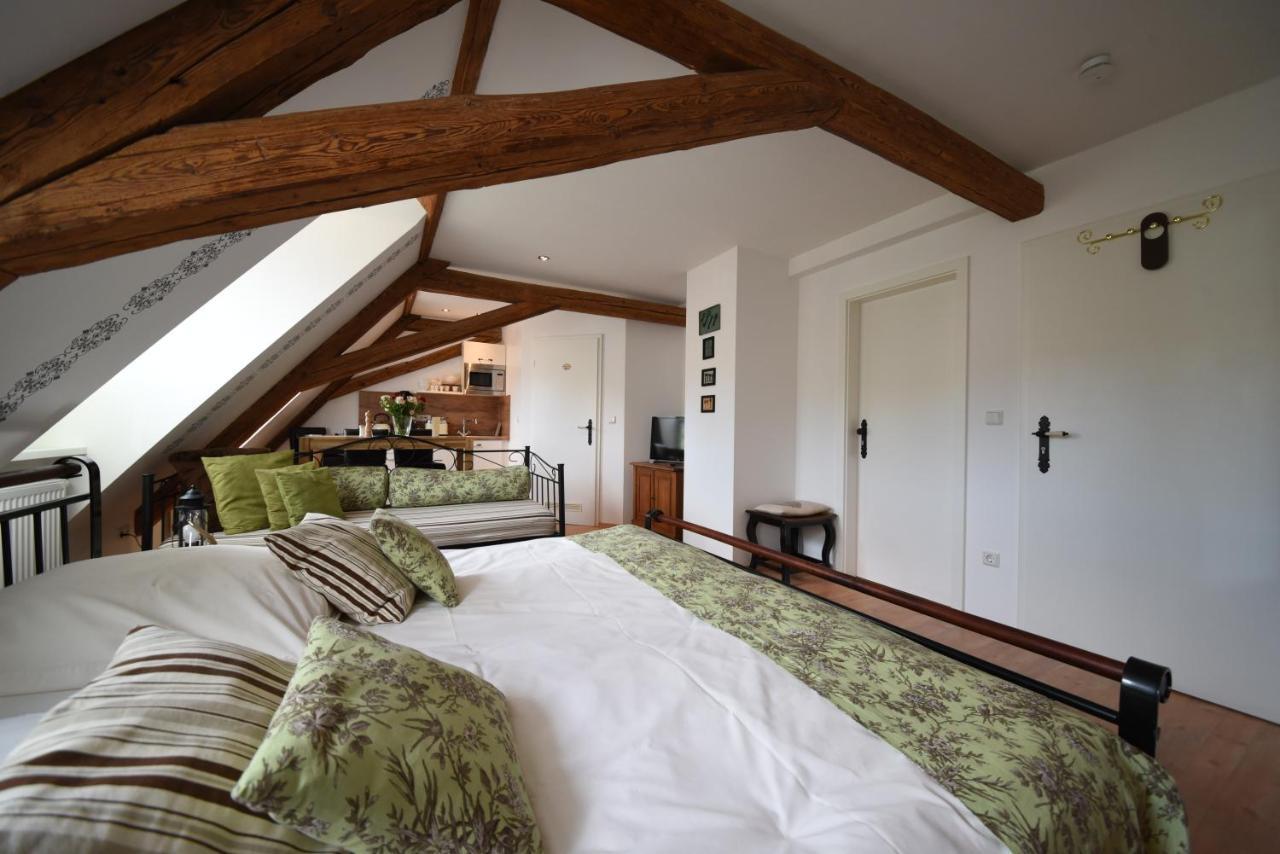 Goldgemaeuer Appartements Ochsenfurt Kültér fotó